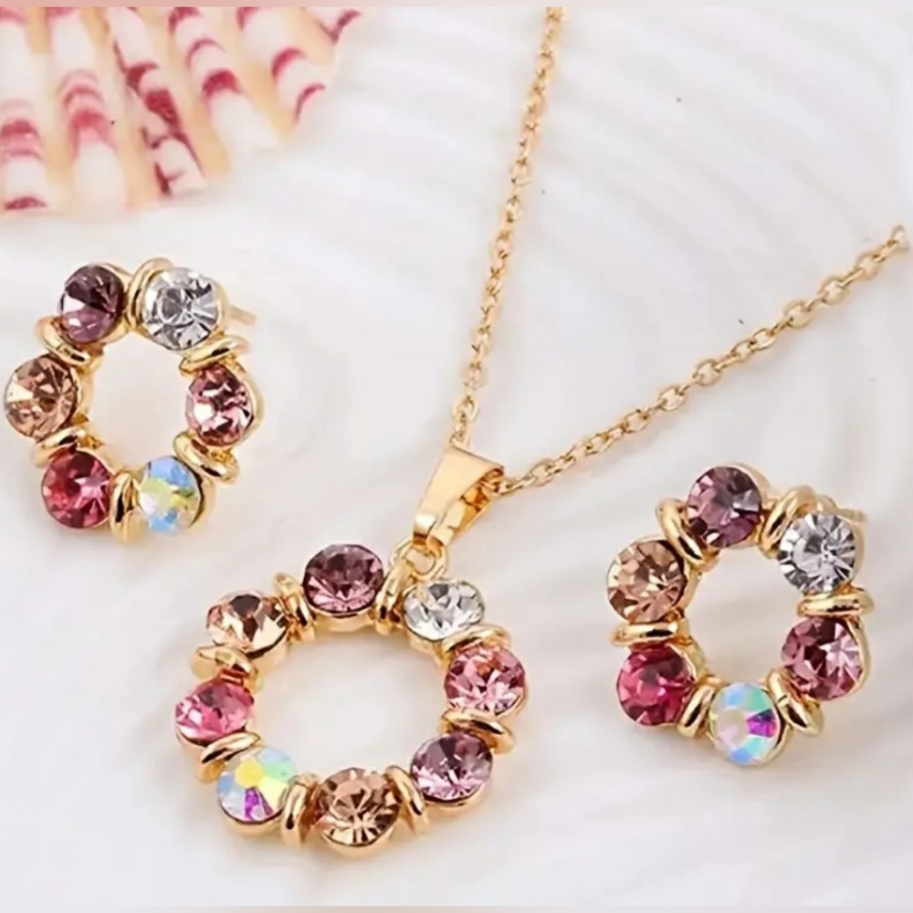 NEW Multicolored Stones and Gold Necklace and Earrings Set